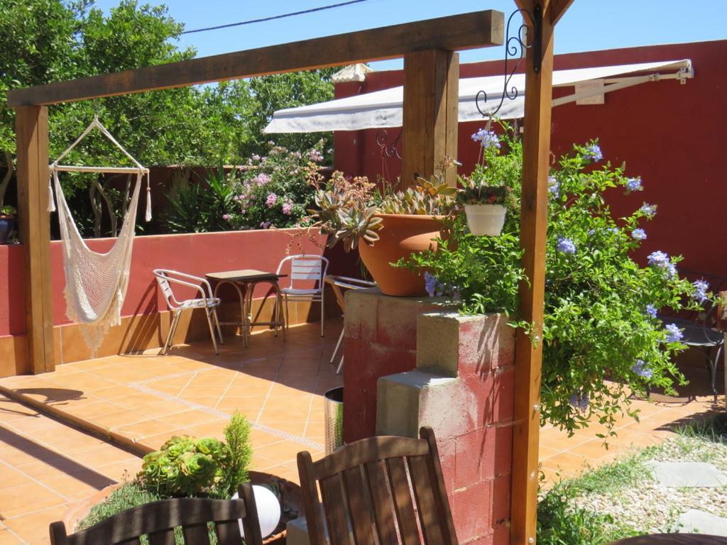Higos Chumbos, Casa Rural Compartido チクラナ・デ・ラ・フロンテーラ エクステリア 写真